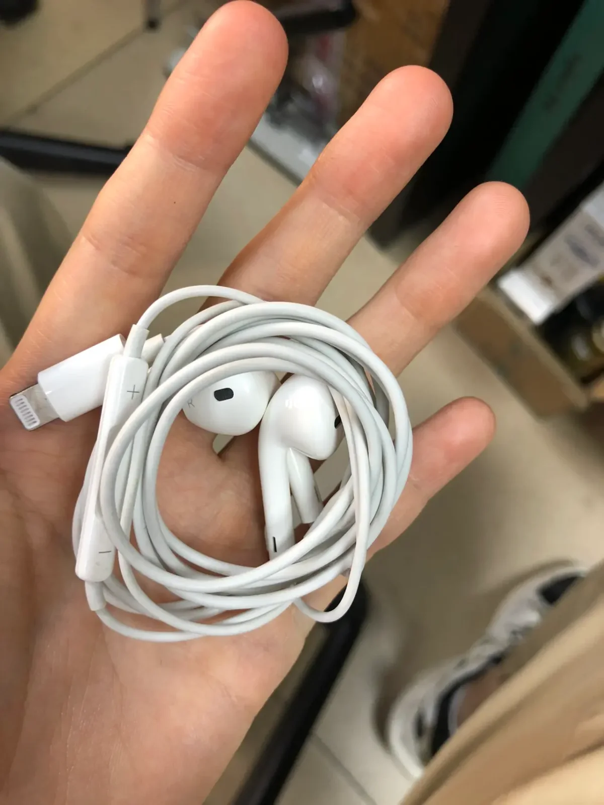 苹果耳麦有线版苹果有线耳机设置